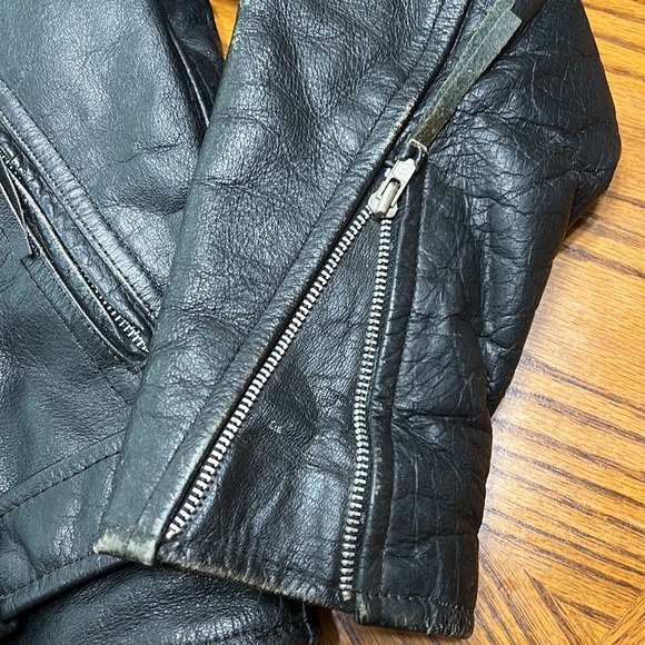 UNISEX Vintage 100% leather Sea Dream biker jacket. With Harley Davidson patch. - Picture 9 of 10